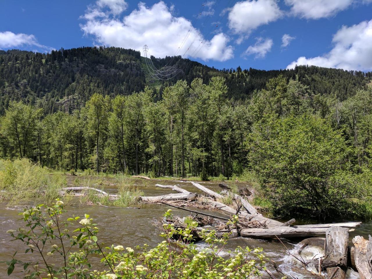 Rock Creek Mercantile & Motel Clinton Экстерьер фото