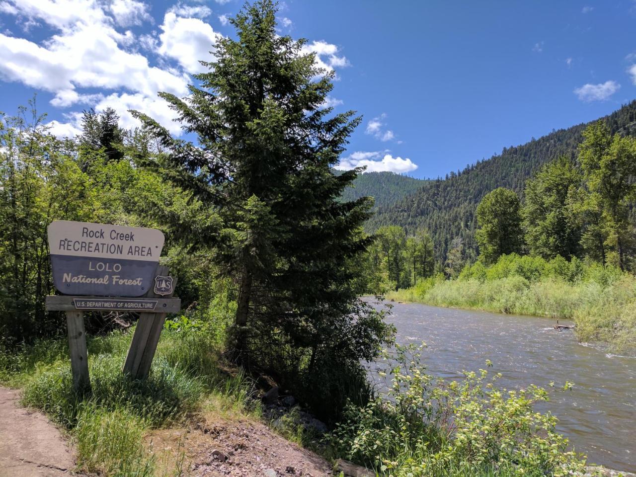 Rock Creek Mercantile & Motel Clinton Экстерьер фото